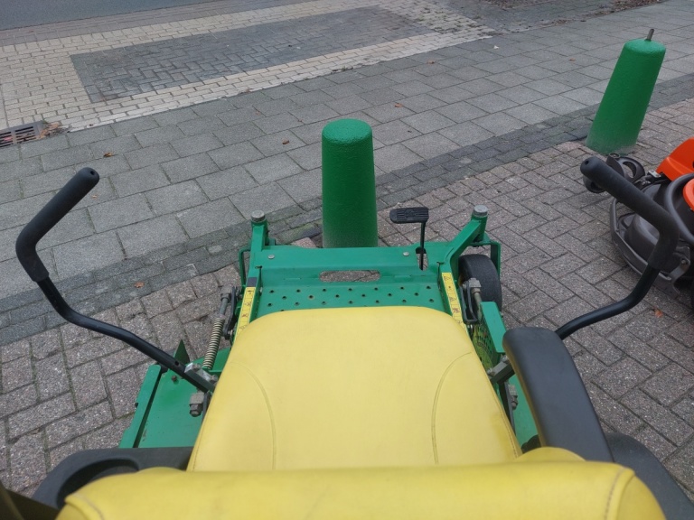 John Deere ZTRAK 717E Zware Zitmaaier - Benzine | Goede staat | 662 uur