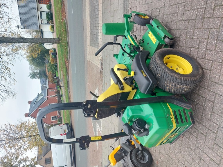 John Deere ZTRAK 717E Zware Zitmaaier - Benzine | Goede staat | 662 uur