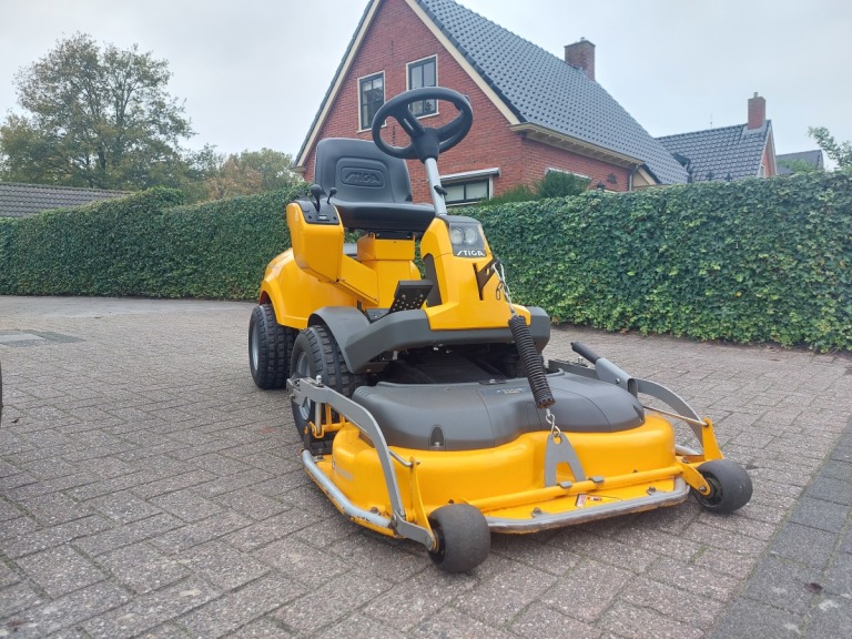 STIGA Park 540X 4WD - Benzine | Zo goed als nieuw | 141 uur